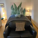 Joli Et Agreable