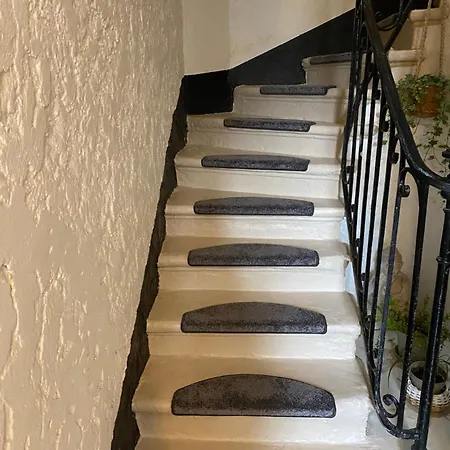 Joli Et Agreable Bordeaux