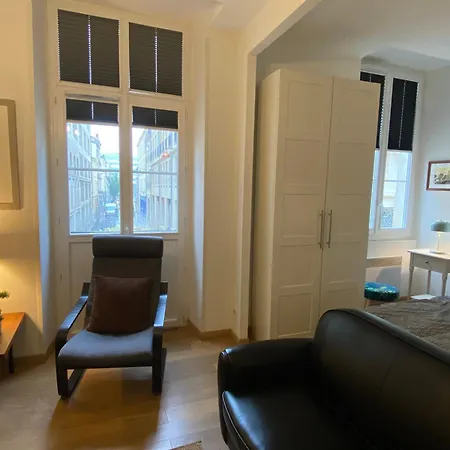 Lägenhet Joli Et Agreable Bordeaux